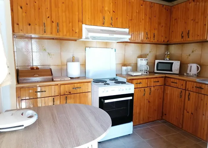 בית נופש Traditional Olive House - *