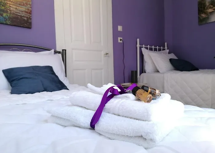 Traditional Olive House - בית נופש *