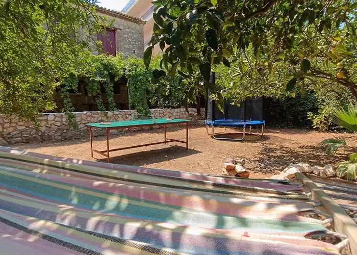 בית נופש Traditional Olive House - *